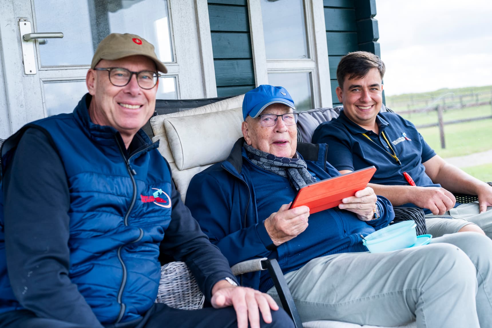 Eijerkamp Hans & Evert-Jan (Brummen) 1e en 2e  Dizy le Gros (312km) 1.741 jonge duiven