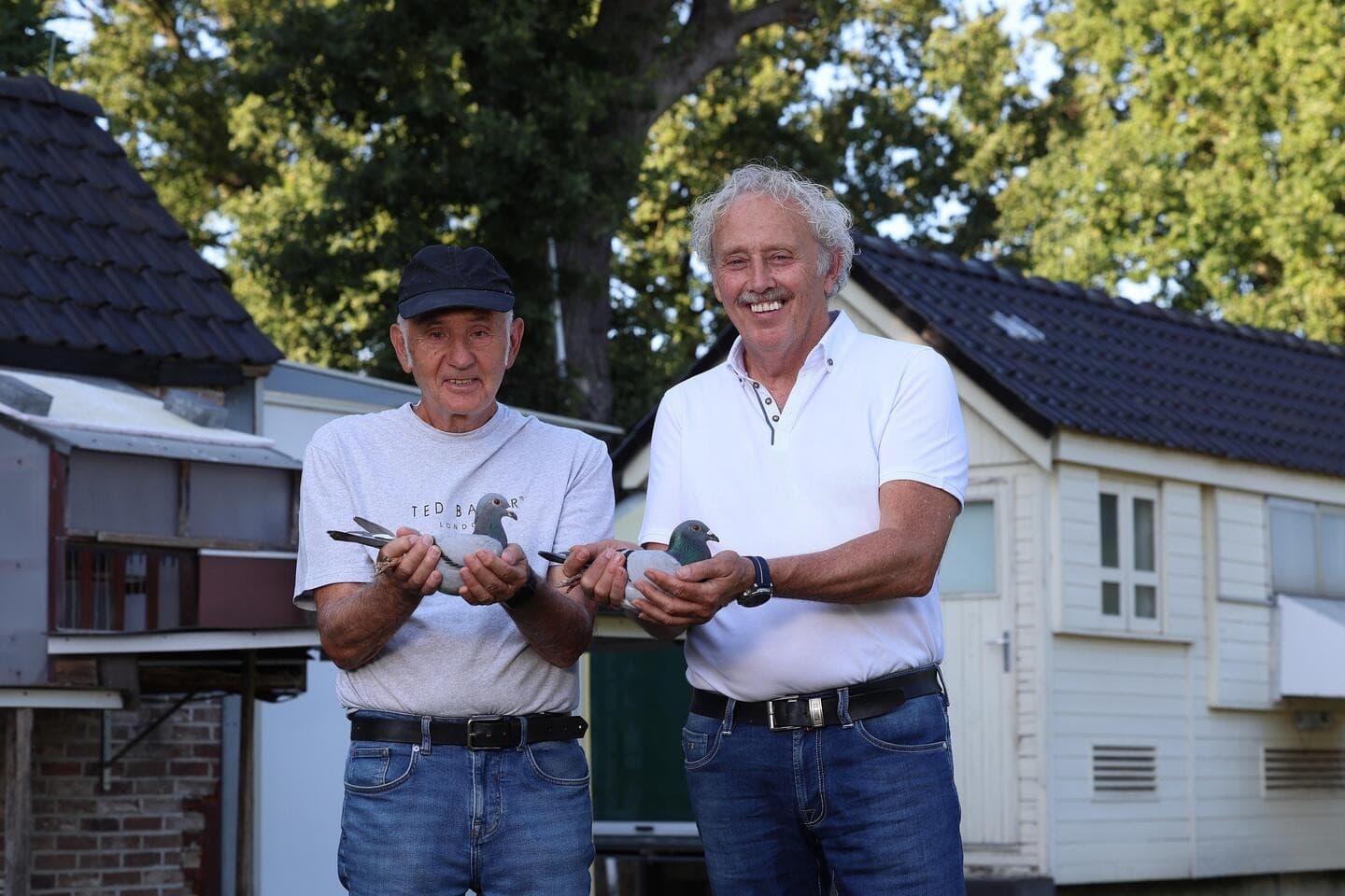 Paul Huls: 1 till 11 against 7,543 youngbirds and 11 fastest of 9,980b.