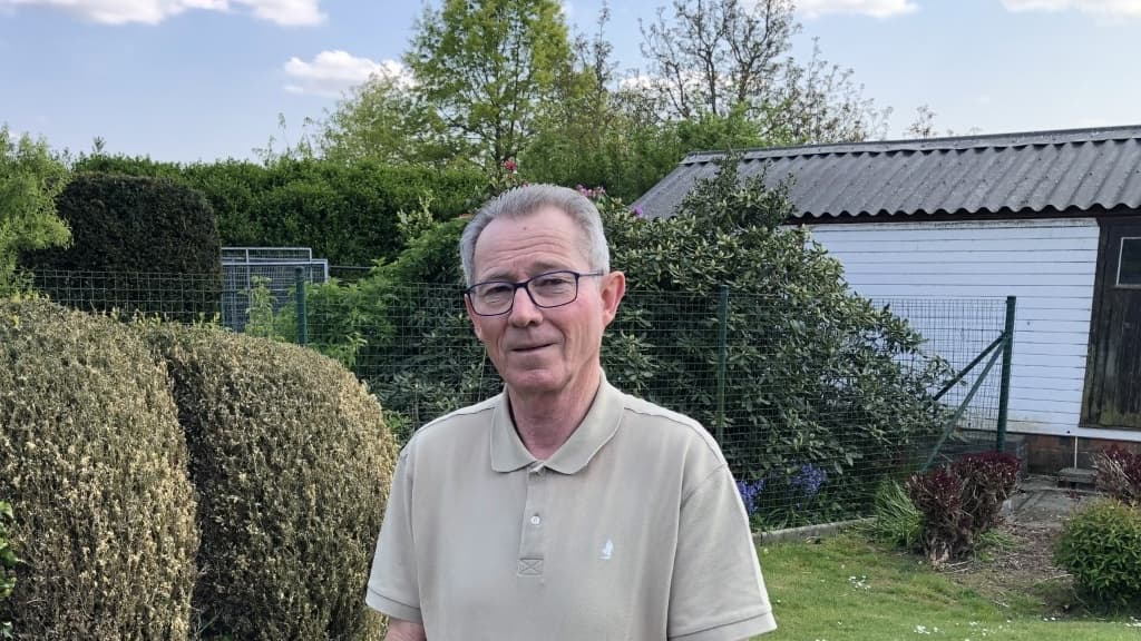 Pigeon Bids Mees Jan