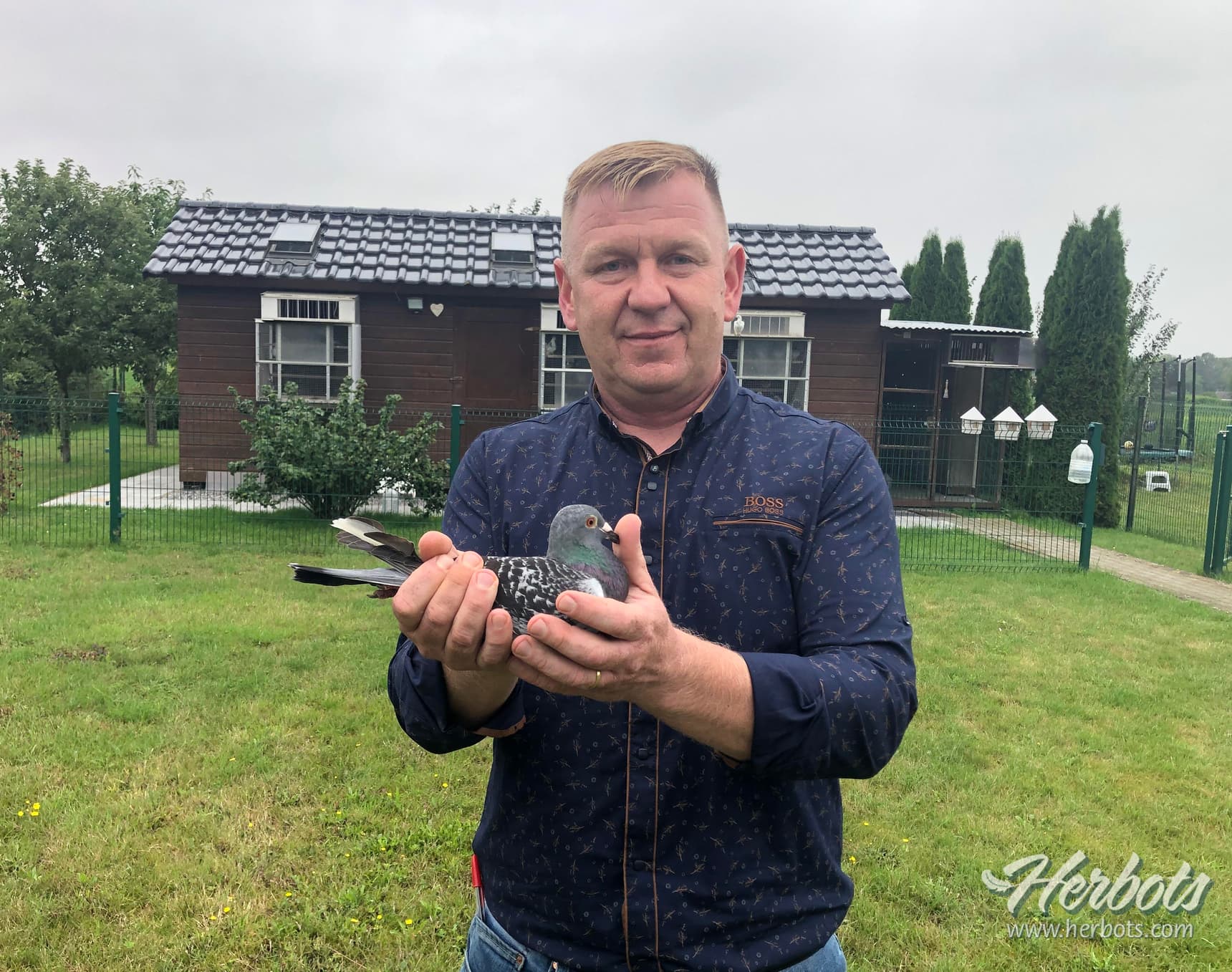 马利尤斯·索罗科斯(Sorokosz Mariusz )荣获拿邦国际赛一岁组冠军 - 国家赛一岁组6100羽冠军